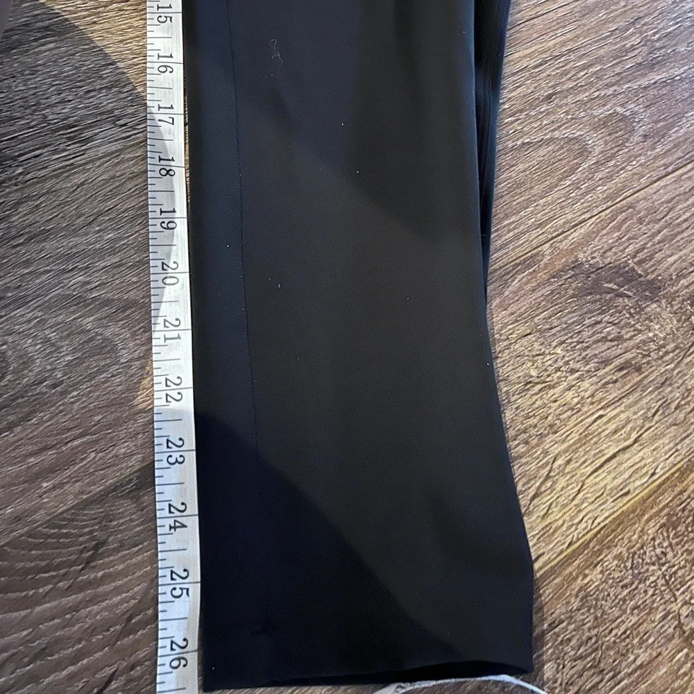 2020-Lululemon Keep Moving Pant 7/8
High-Rise
Black size 2 - Picture 9 of 10